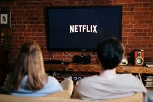 <img src="smart-vs-non-smart-tv.jpg" alt="Non-Smart TV vs Smart TV: Which One Should You Choose?">